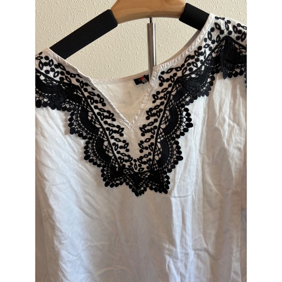 Talbots Embroidered Tunic Women XL White Black Lace Eyelet Boho Cotton Top - Picture 4 of 6